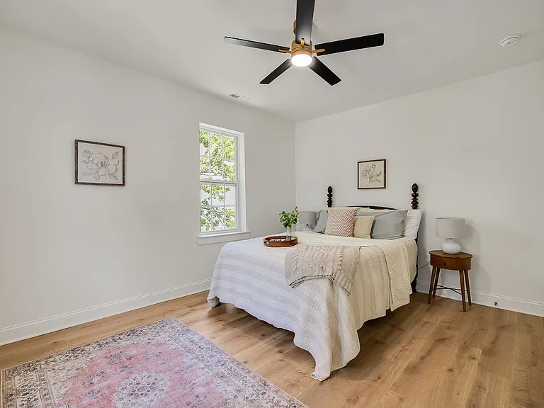512 Bancroft Ave — Photo 22