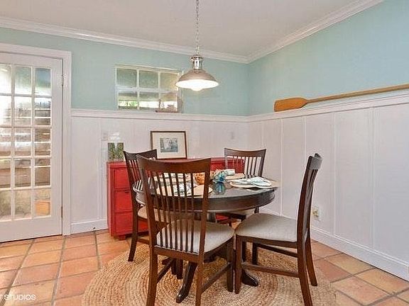 3rd image of 729 Biscayne Dr #Cottage