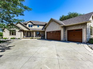 318 48th Ave SW, Moorhead, MN 56560