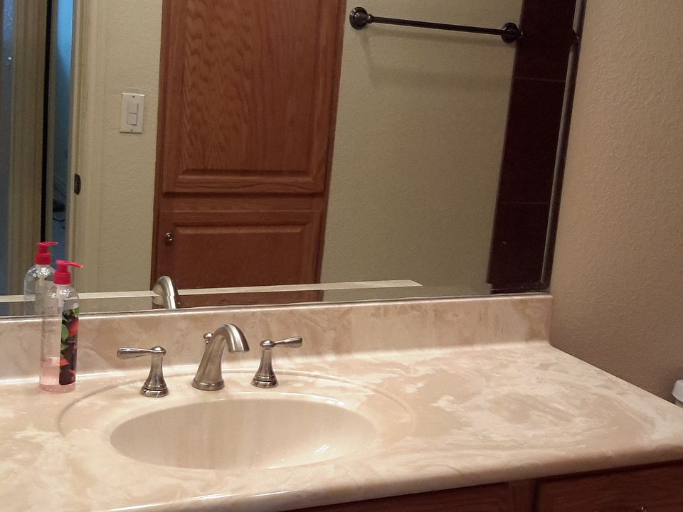 1st image of 1661 Bayview Heights Dr