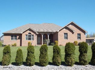 369 Pinecroft Ave, Altoona, PA 16601