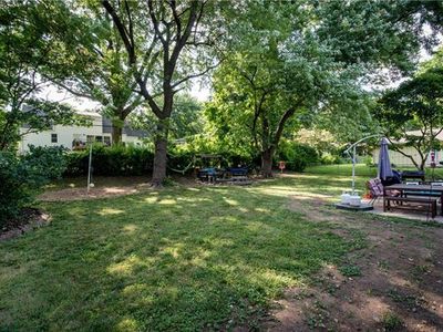8608 Belleview Ave, Kansas City, MO, 64114