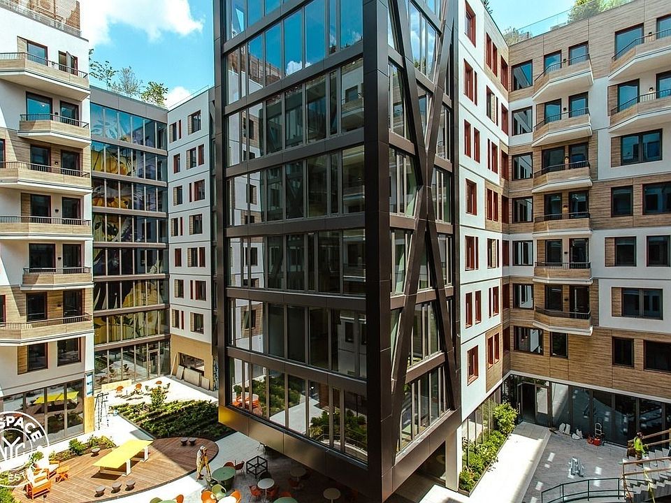 1st image of 123 Melrose St #6L