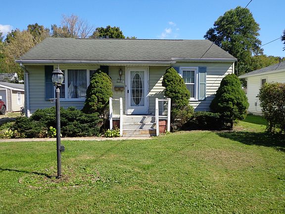 2nd image of 312 Hunter Ave