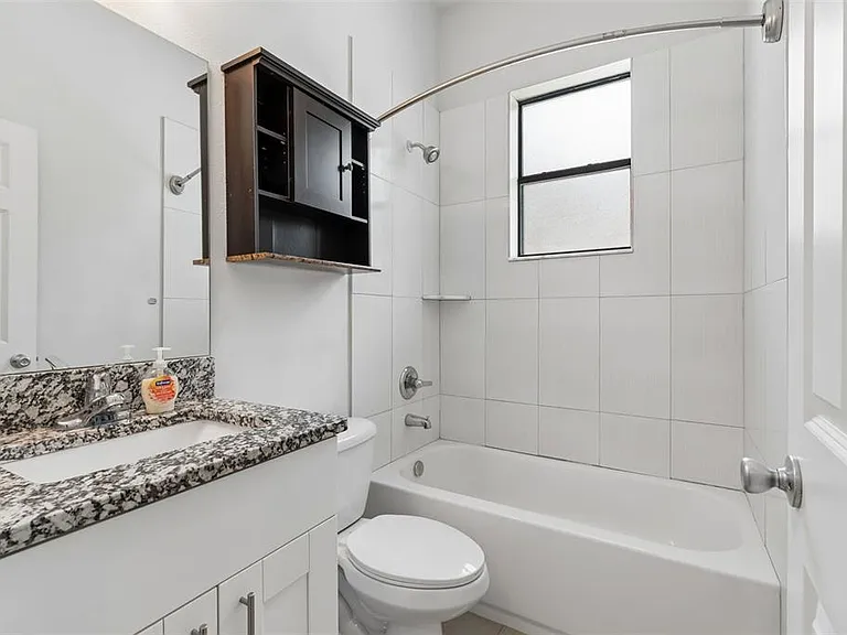 2311 W Aileen St — Photo 7