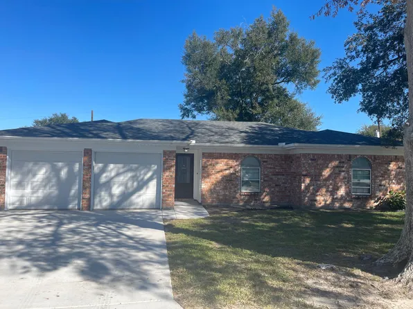 1725 Shirley Cir, Beaumont, TX 77707