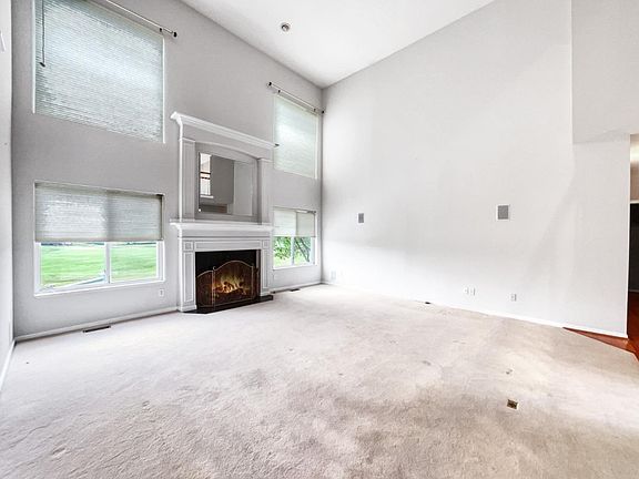 3rd image of 6191 Green Knoll Cir
