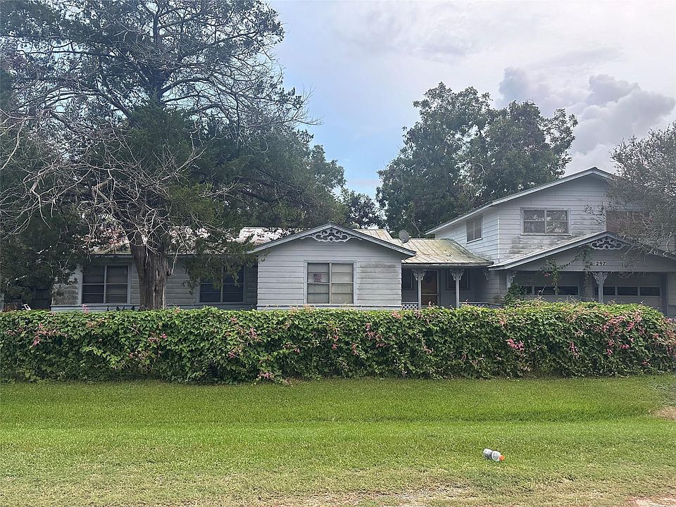 1st image of 297 6th St E