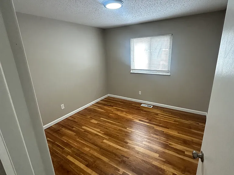 788 Townhouse Ln — Photo 6