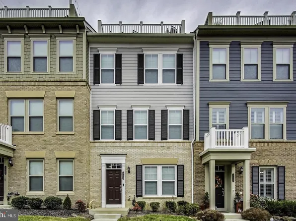 17258 Herring Gull Ln, Dumfries, VA 22026