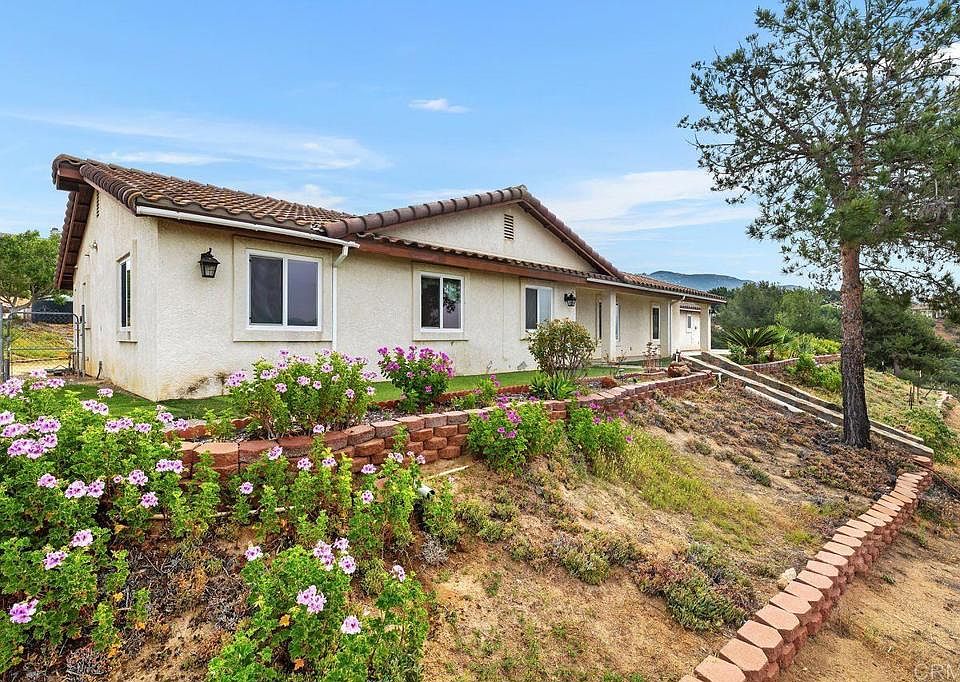 1st image of 14690 Chaparral Slope Rd