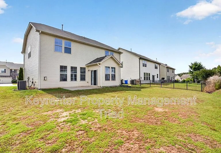 504 Eagles Way — Photo 46