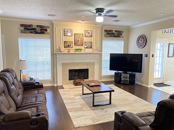 5th image of 15207 Maple Meadows Dr