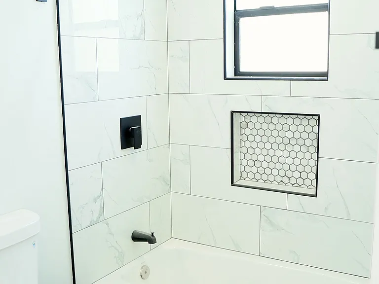 629 W Hillsdale St #B — Photo 12