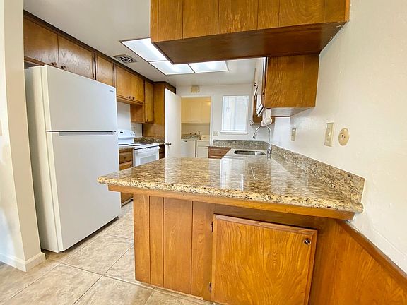 2nd image of 607 Vasona Ct