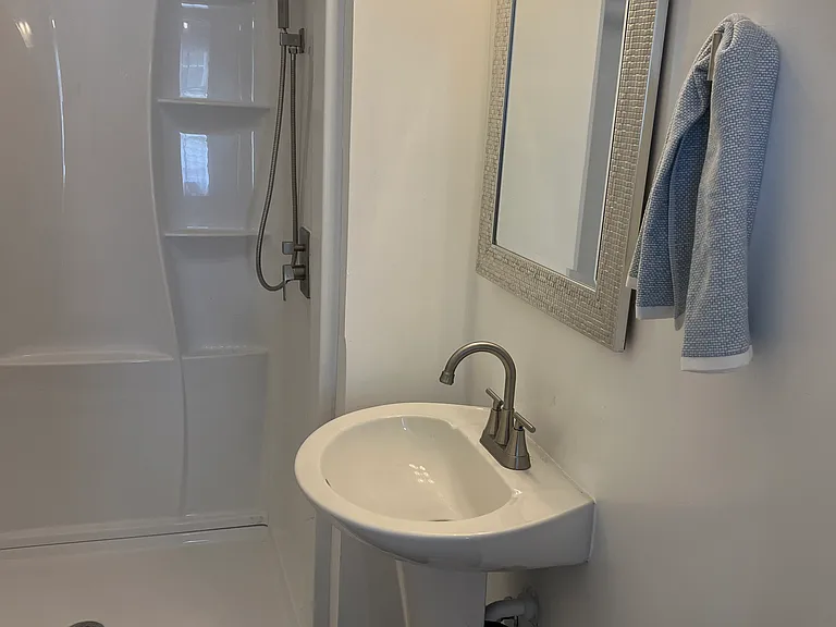 102 Church St — Photo 9