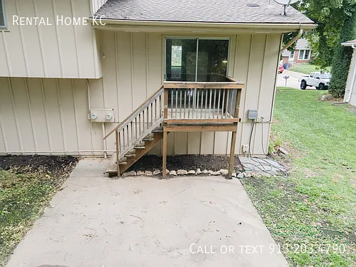 1940 E Lindenwood Cir — Photo 20