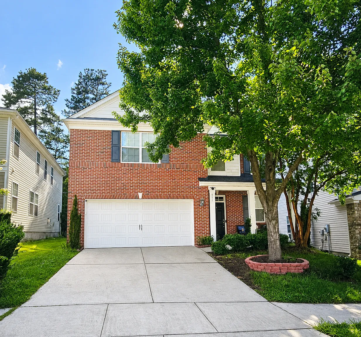 3 bed, 2.5 bath, 2474 sqft, $2,490 — Photo 1