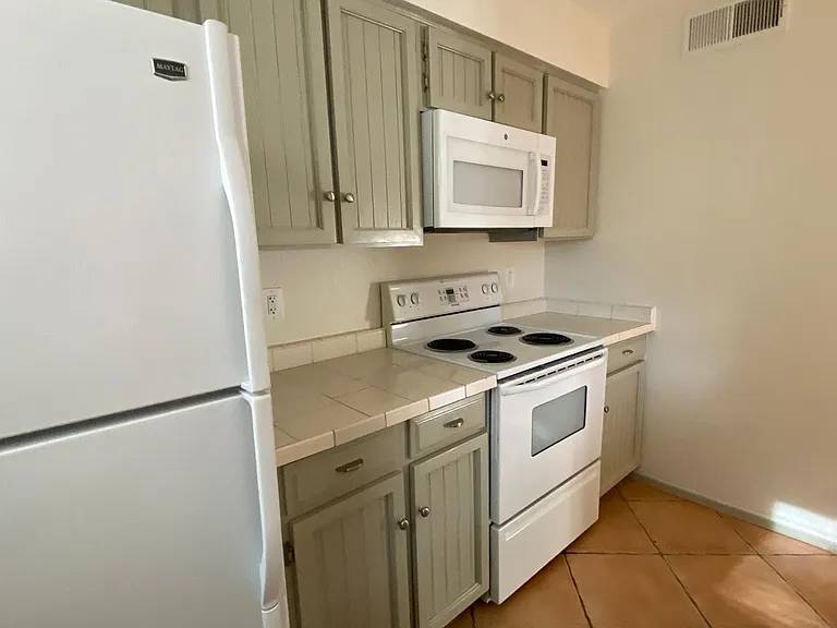 6350 N 78th St #277 — Photo 6