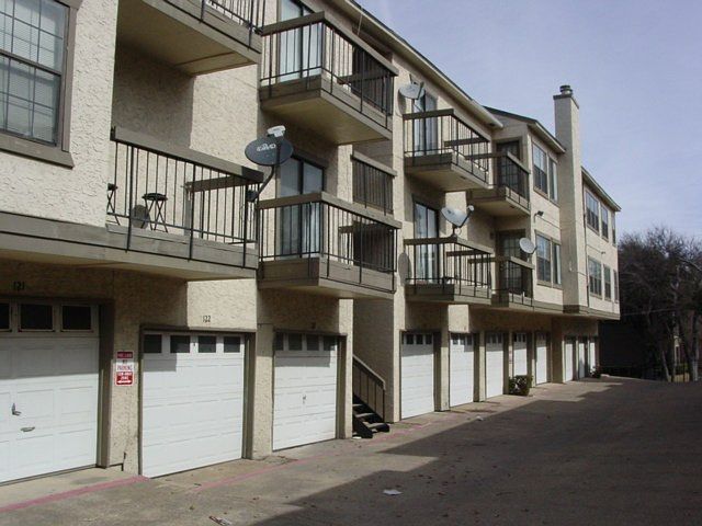 1st image of 8750 Park Ln APT 124