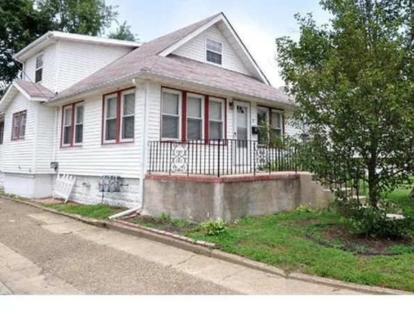 29 8th Ave, Glendora, NJ