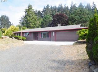 33659 Cullaby Lake Ln, Warrenton, OR 97146