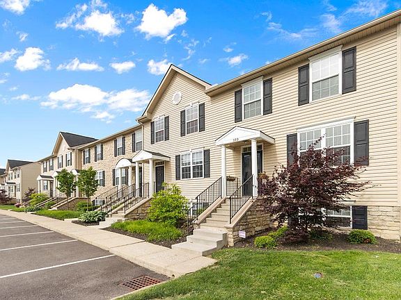 3rd image of 399 Oxford Oak Dr
