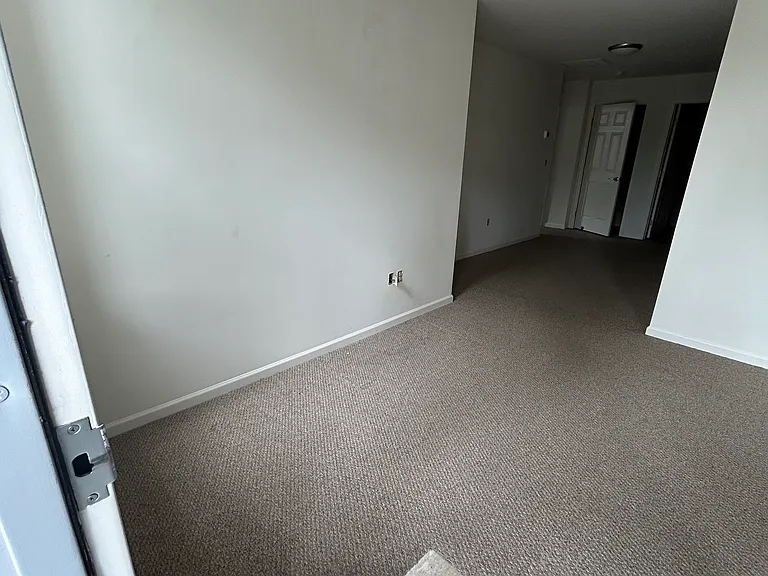 260 W Penn Ave #4 — Photo 3