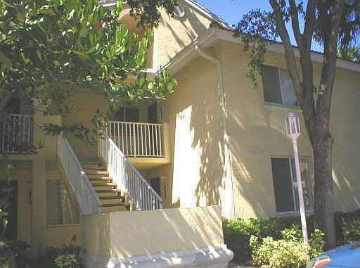 1st image of 3104 Glenmoor Dr