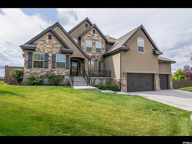 1st image of 1919 W Wild Wood Ct