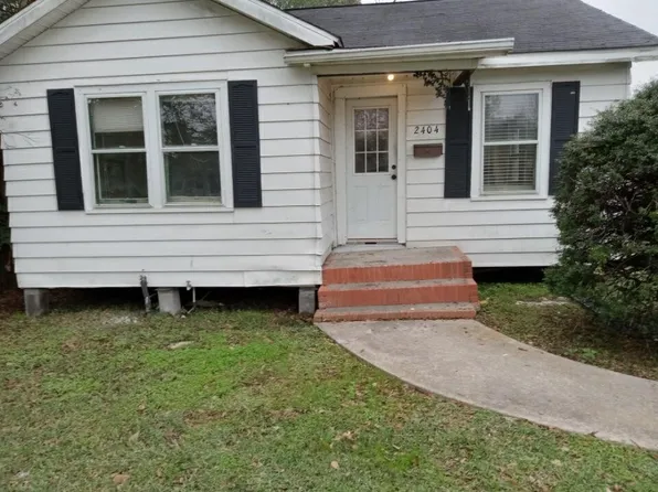 2404 Avenue E, Nederland, TX 77627