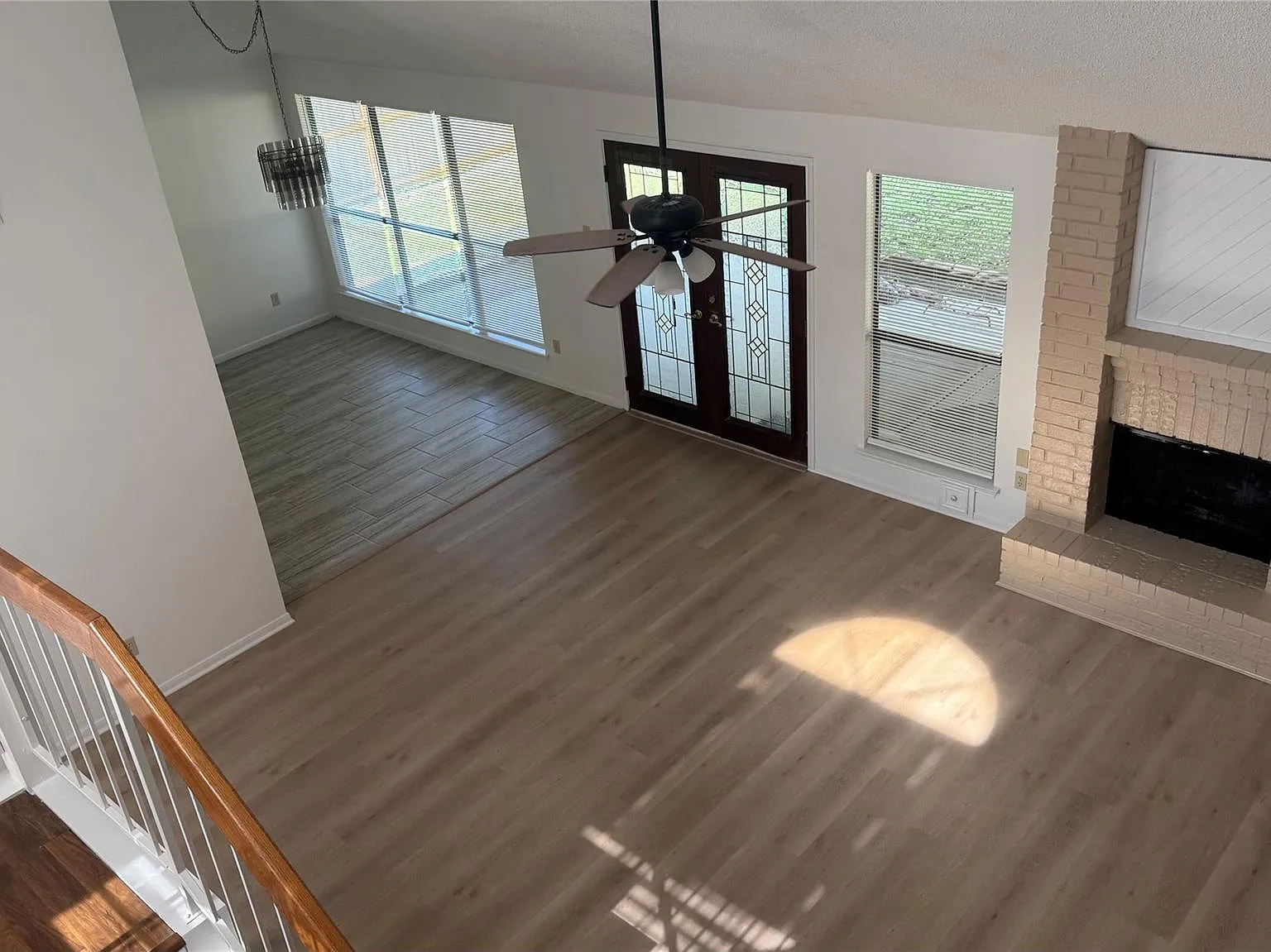 3 bed, 2.5 bath, 1847 sqft, $2,300 — Photo 3