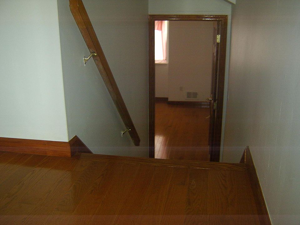 1st image of 77 Sand Ln #1