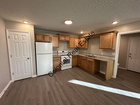 5th image of 1610 W 12th St #A