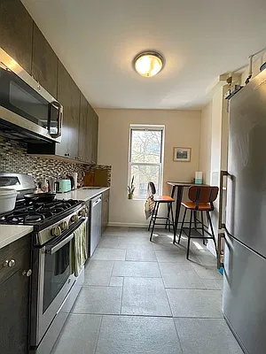 Rented by Compass | media 7