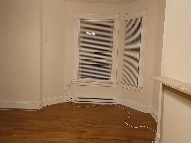 1832 Bolton St #2 — Photo 7