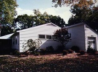 13 Topsail Rd, Norwalk, CT 06853