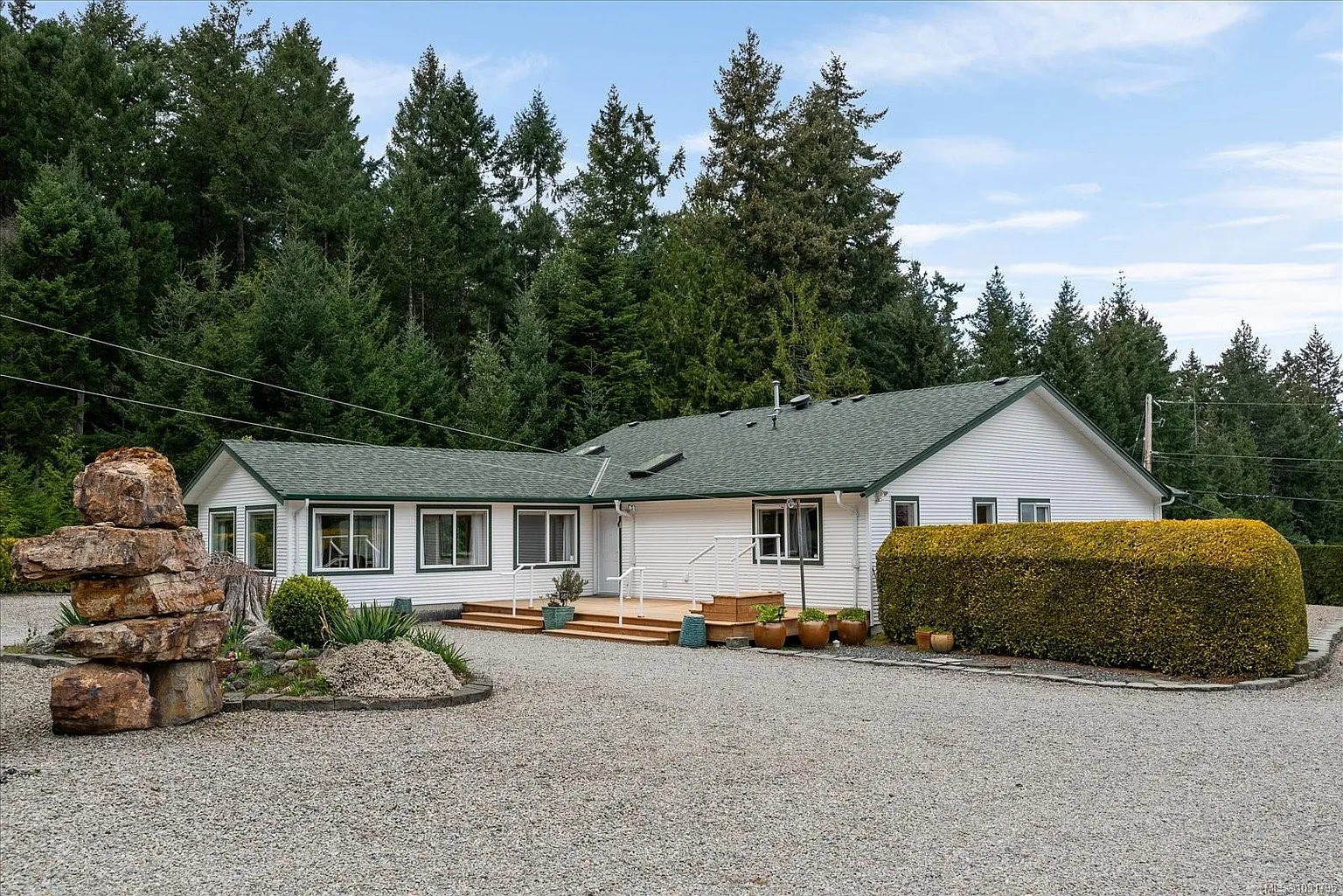 548 Fourneau Way photo 1