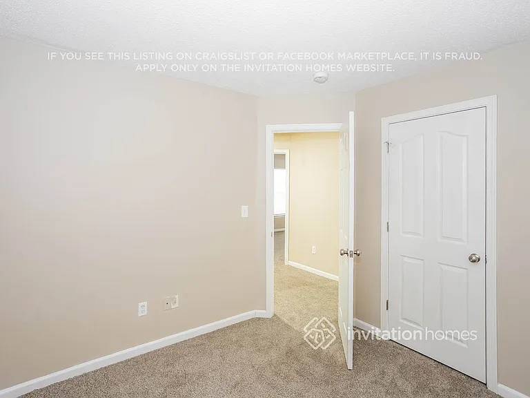 8138 Chatham Oaks Dr — Photo 13