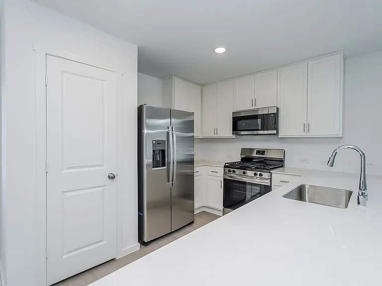 2736 River Knoll Ln — Photo 9