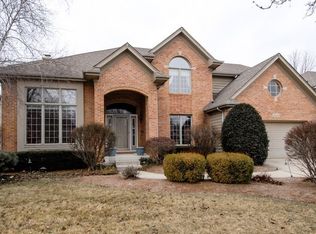 2432 Legacy Dr, Aurora, IL 60502