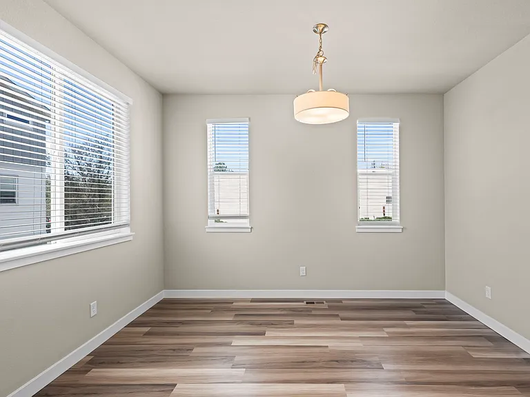 2348 S Troy Ct — Photo 8