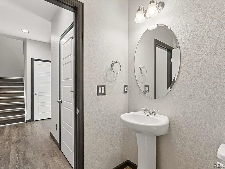 92 Homestead Way — Photo 9