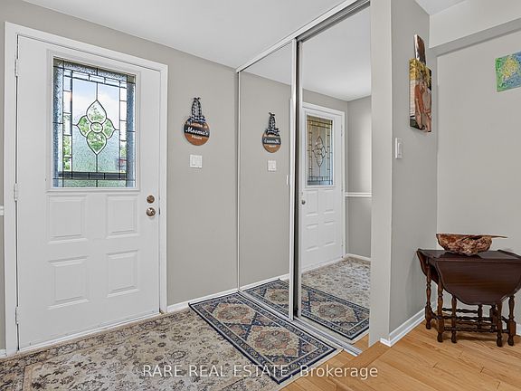 5th image of 86 Mowat Cres