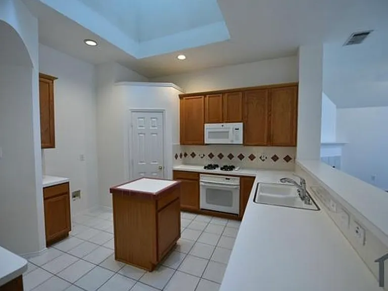 4317 Palmdale Dr — Photo 14
