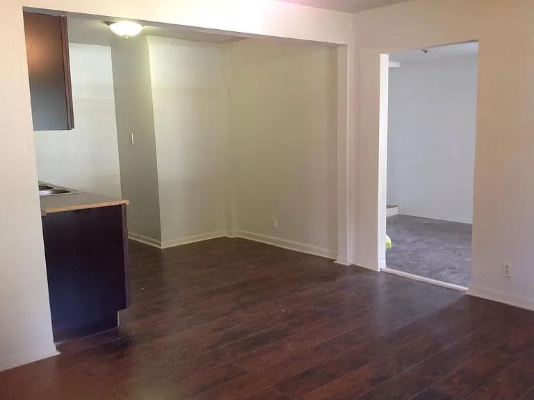 206 Hub Ave — Photo 7