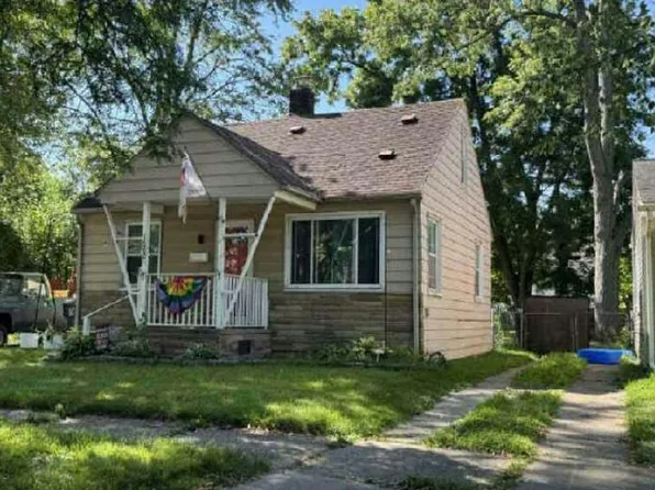 1560 Camden St, Ferndale, MI 48220