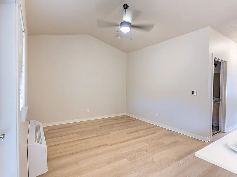 Woodburn Place Apartment Homes — Photo 25