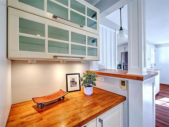 5th image of 367 New Meadow Rd