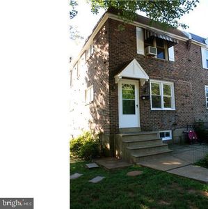 351 N Bishop Ave, Clifton Heights, PA, 19018